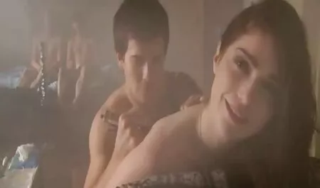 Um pouco pornno amador grávida