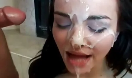 Ele foi proibido videos amadores pornograficos de ensinar a lição e finalmente prendeu Alica