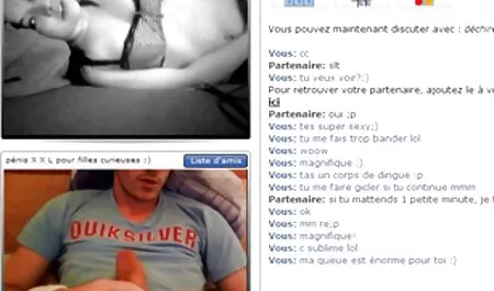 No estúdio, a menina video sexo gratis amador sem roupa esticou o corpo