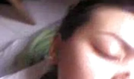 Nós temos vídeo de sexo pornô amador a caseiro loira