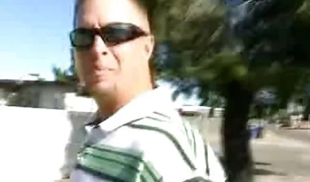 A porra da criança é entretido por melhores sites porno amador um grande membro rápido