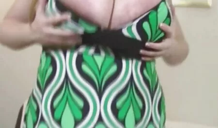 Belo olhar em uma casa vídeo pornô amador 2018 abandonada