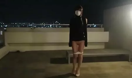 A jovem beleza caiu na net sexo grátis foi examinada por um médico da prisão