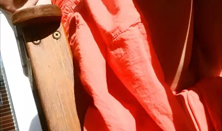 Namorada em um vestido videos sexo caseiro brasileiro cavalga pau