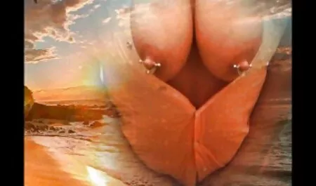 Dois pares videos amadores pornografia de alunas tem uma boa foda em uma cama
