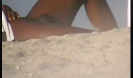 Com a mão da testa no chapéu, o pornos amadores reais vibrador foi montado e terminado