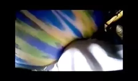 Melana criou dois videos de sexo caseiro com gordinhas homens e agarrou sua língua