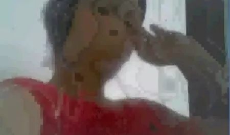 Orgia antes do Ano Novo balançando pornô amador nacional