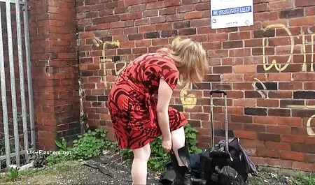 Acordei e fiquei com raiva vídeo vídeo pornô amador da beleza encaracolada